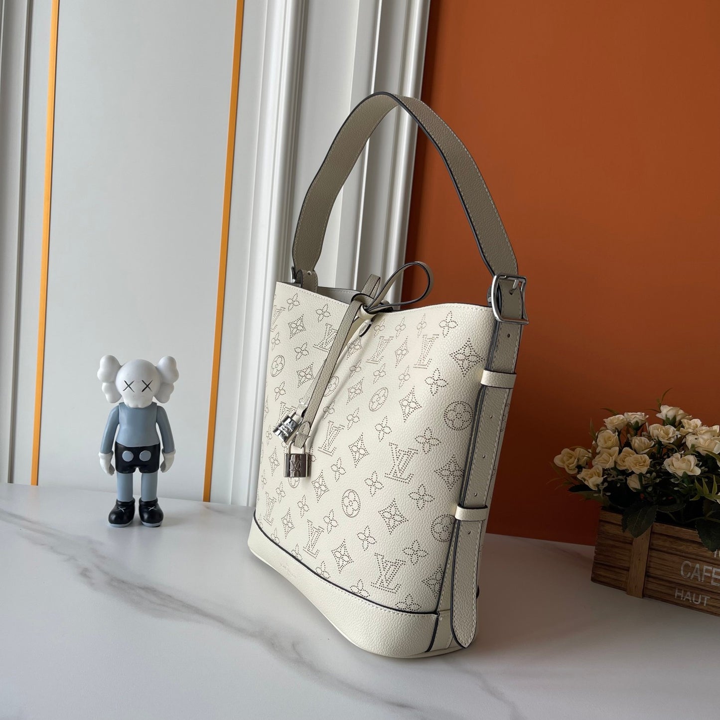 Elite Carryalls