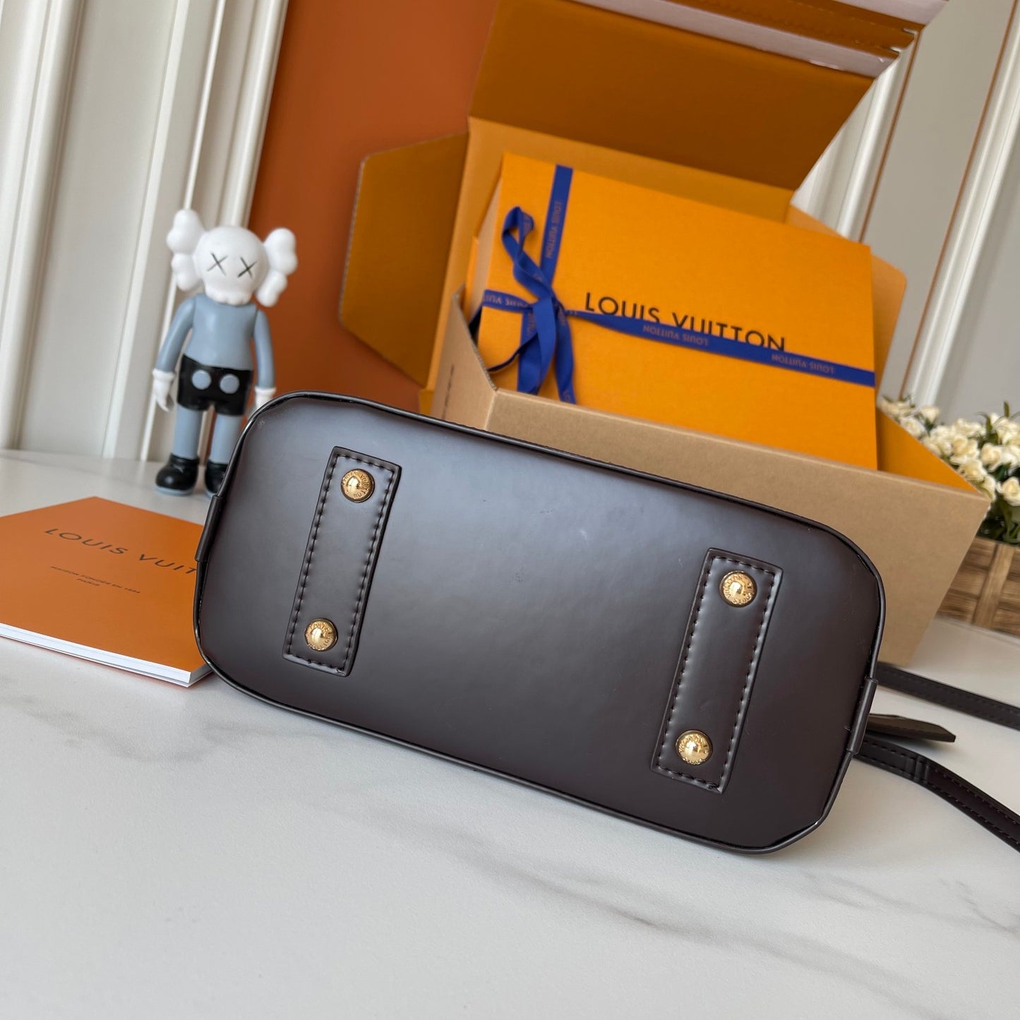 Elite Carryalls