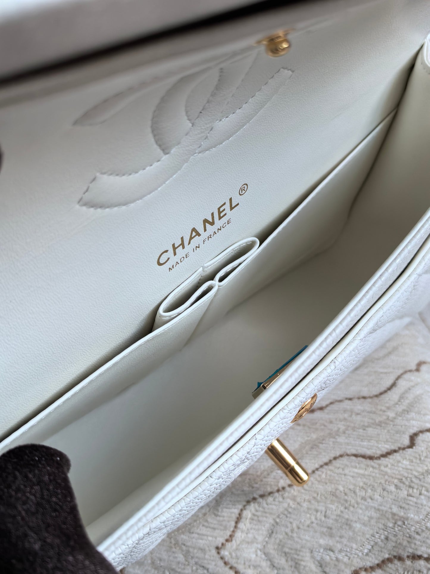Elite Carryalls