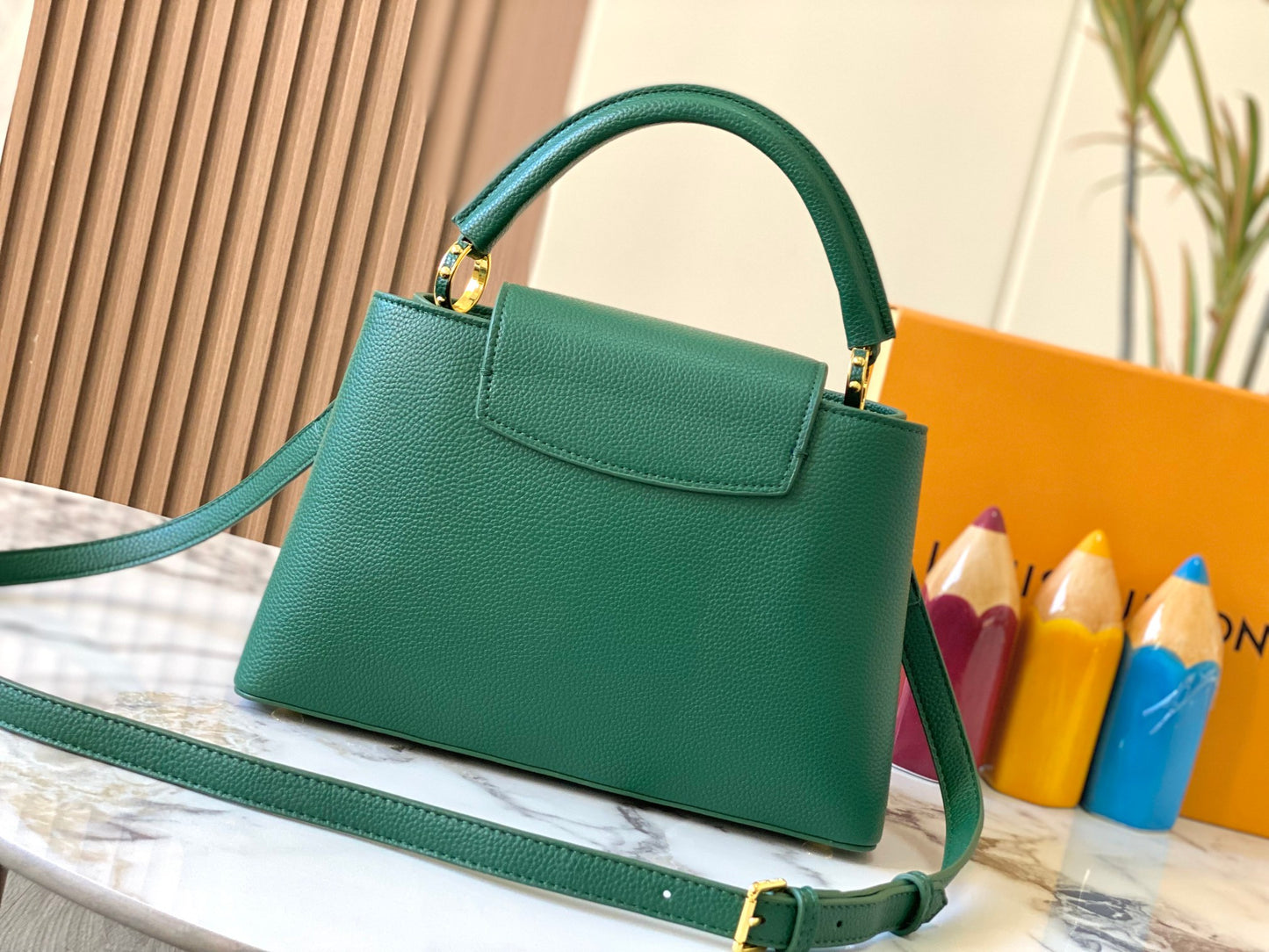 Elite Carryalls