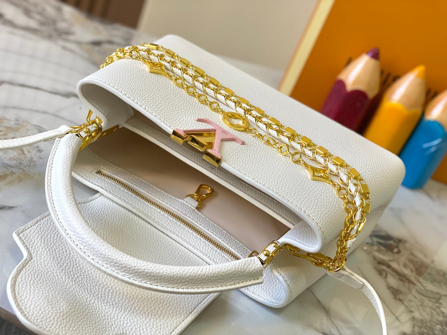 Elite Carryalls