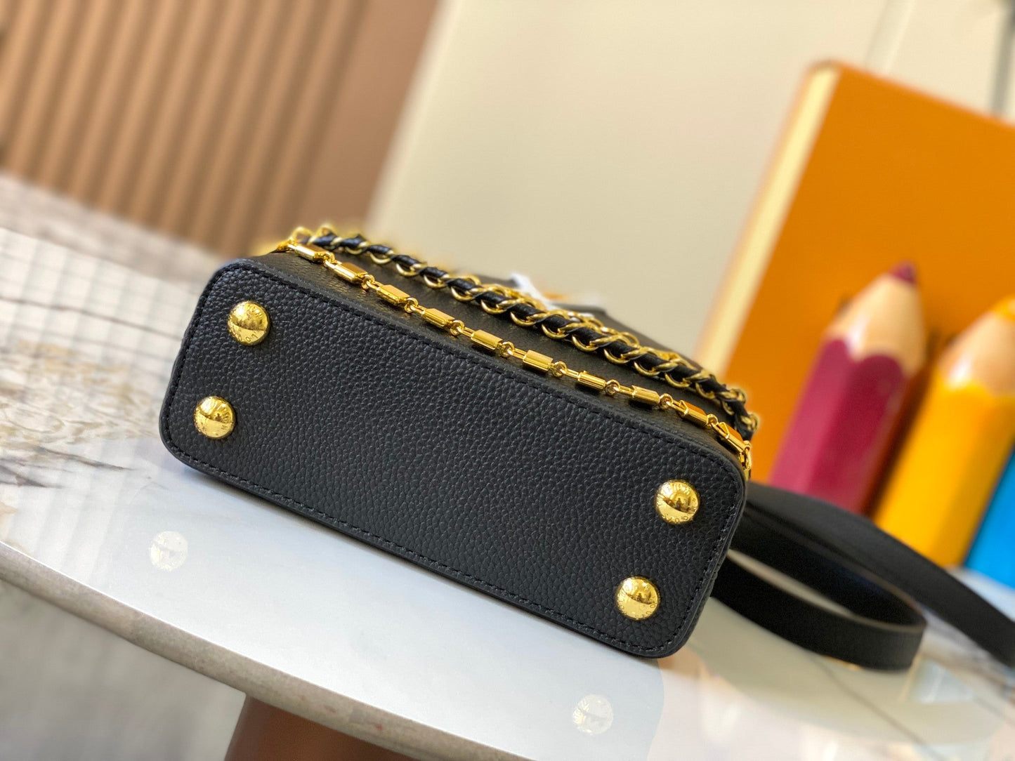 Elite Carryalls