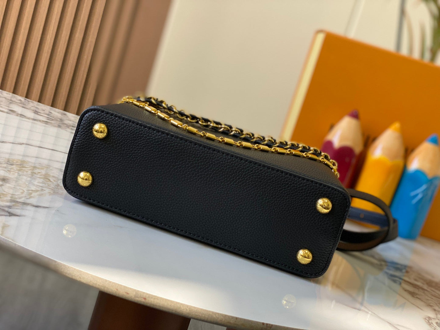 Elite Carryalls