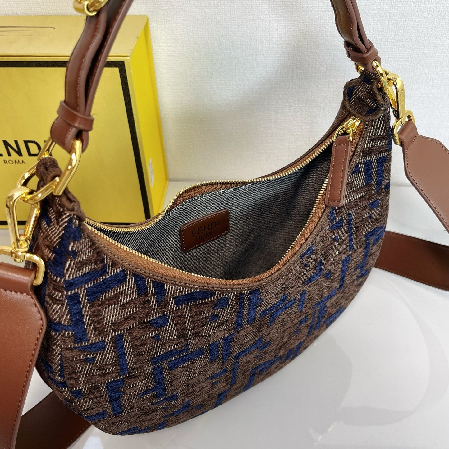 Elite Carryalls