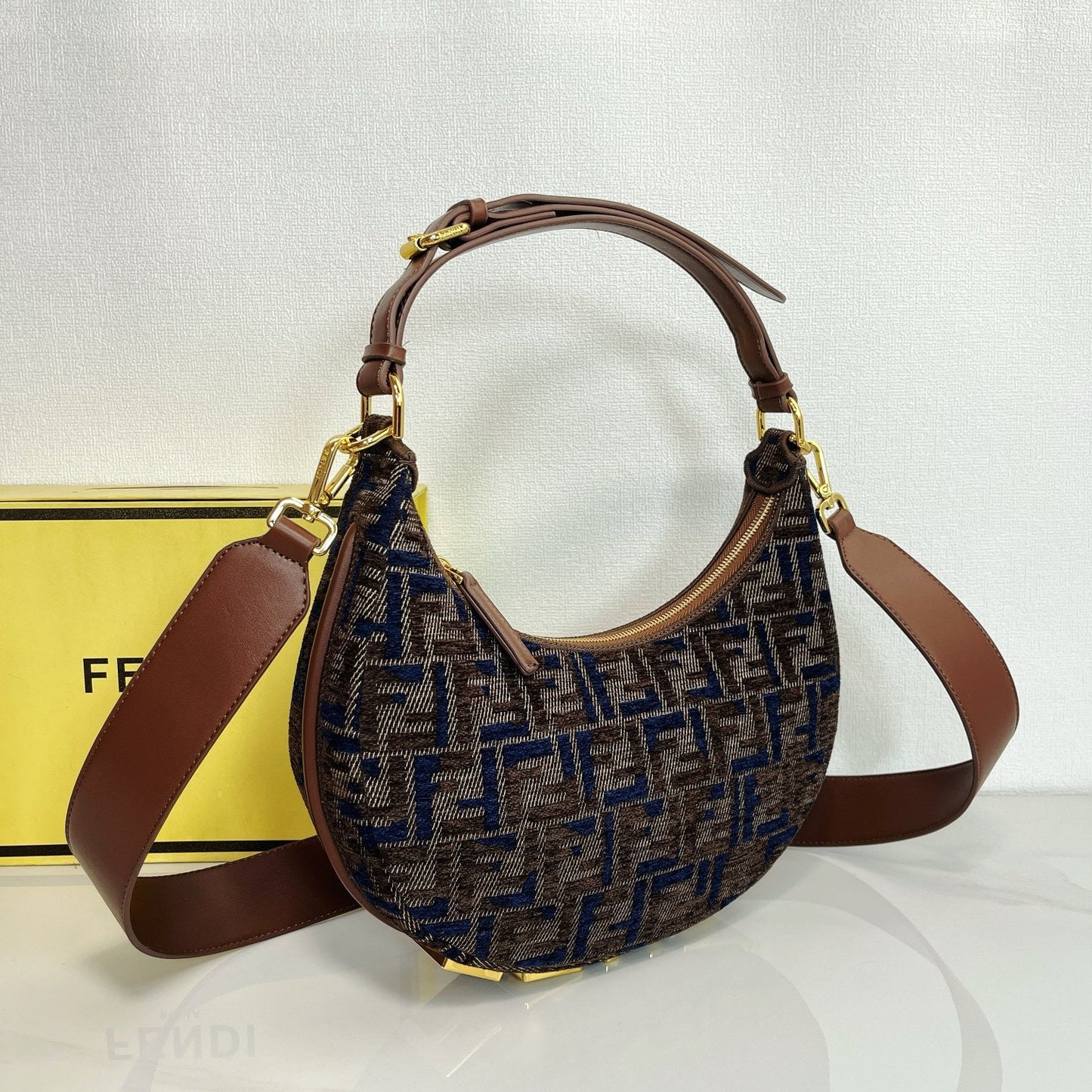 Elite Carryalls