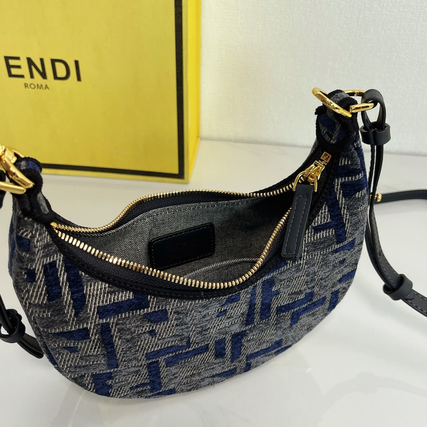 Elite Carryalls