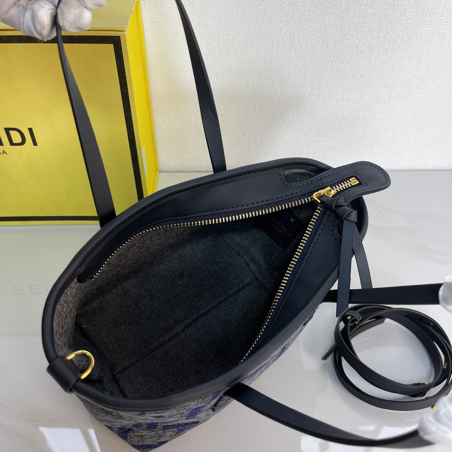 Elite Carryalls