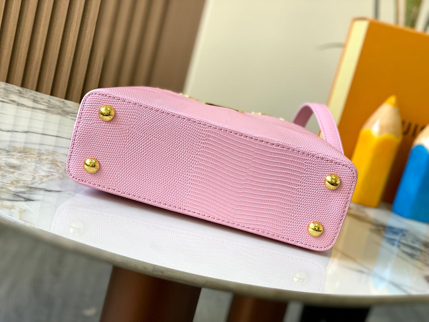 Elite Carryalls