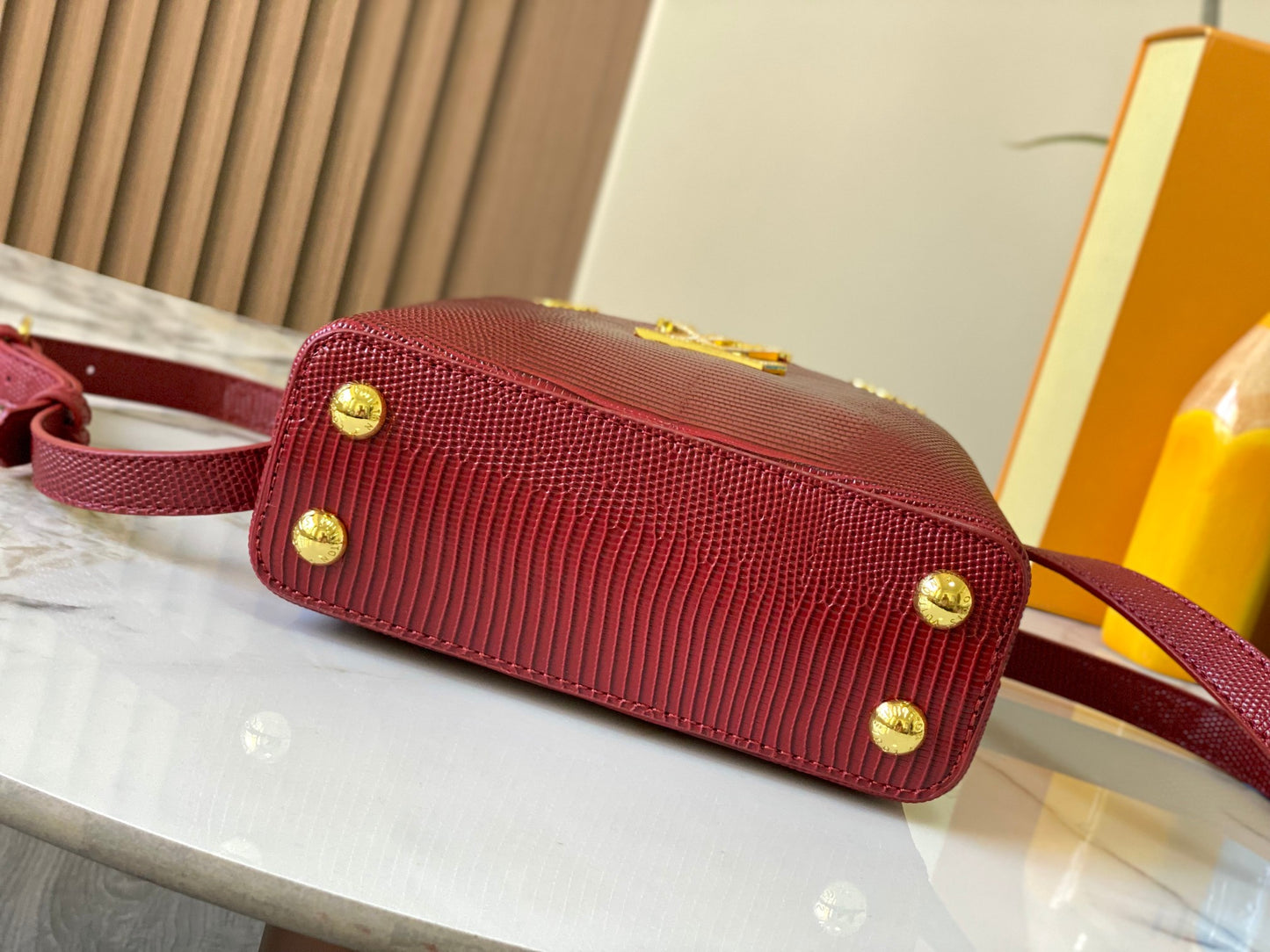 Elite Carryalls