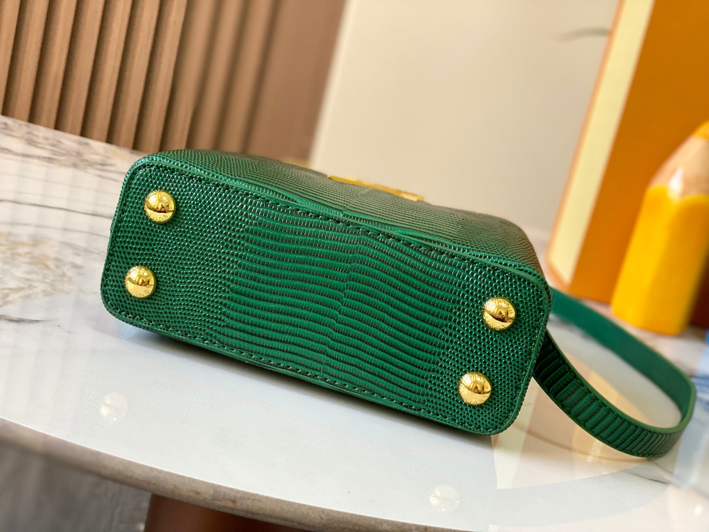 Elite Carryalls