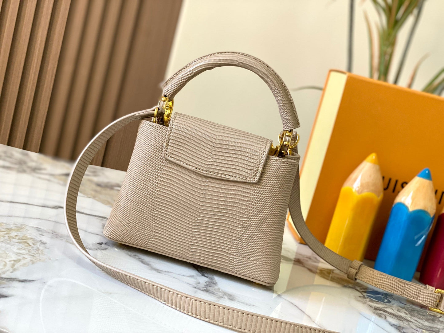 Elite Carryalls