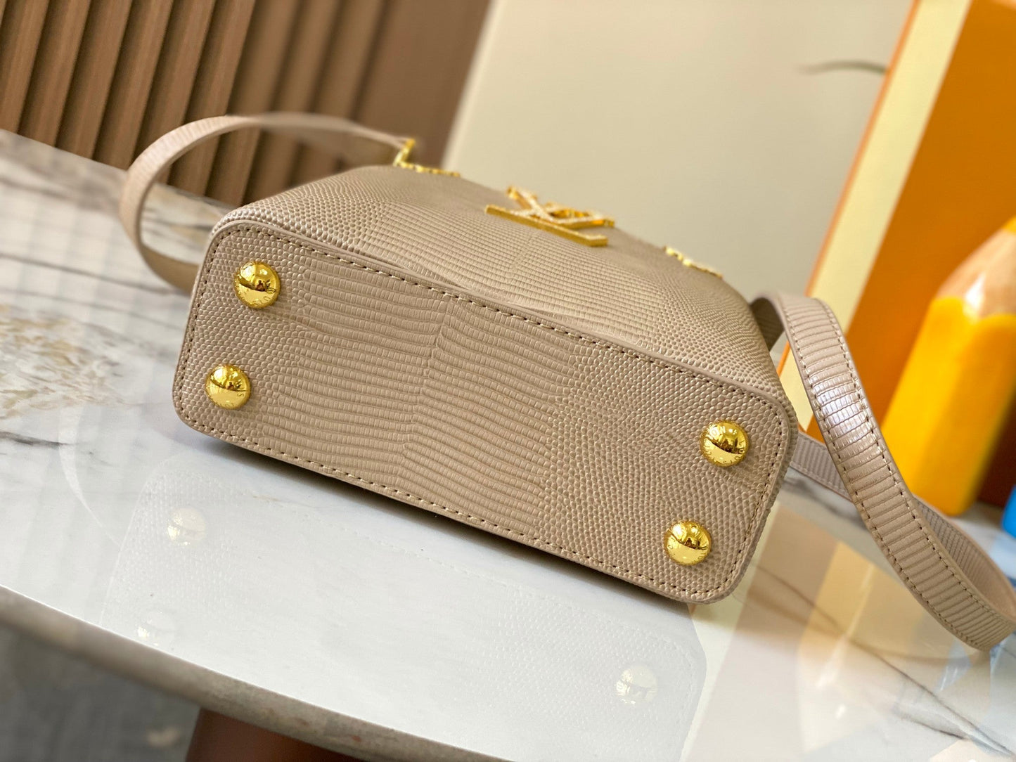 Elite Carryalls