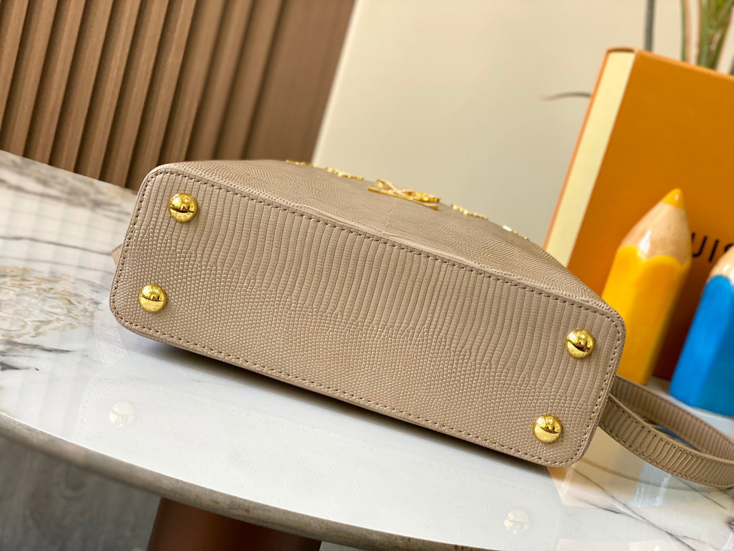 Elite Carryalls