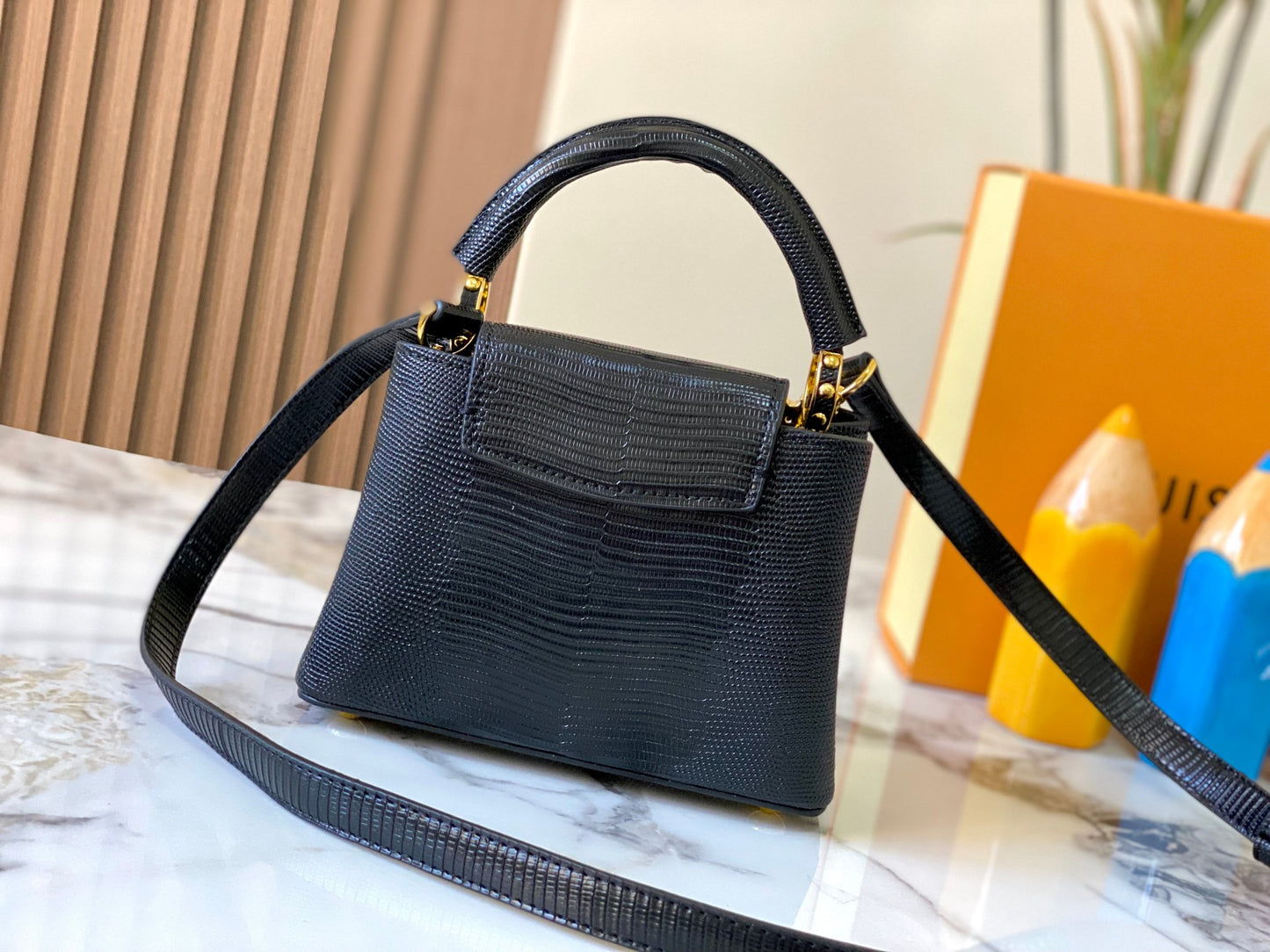 Elite Carryalls