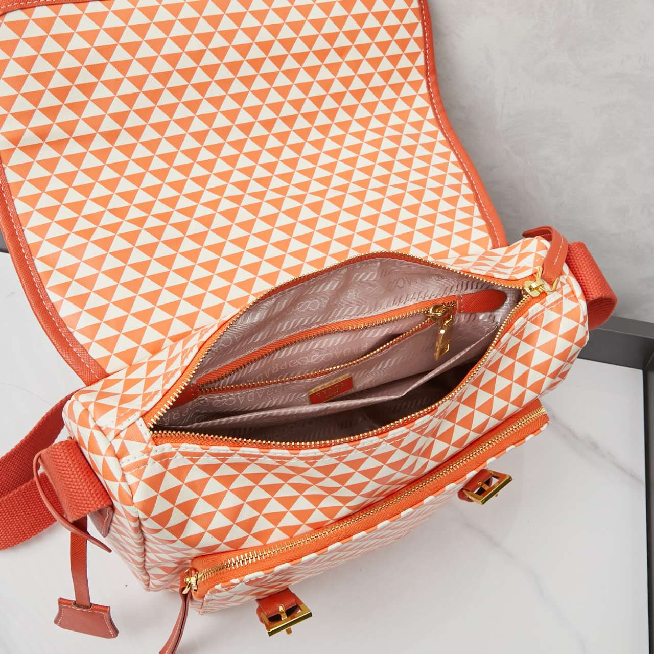 Elite Carryalls