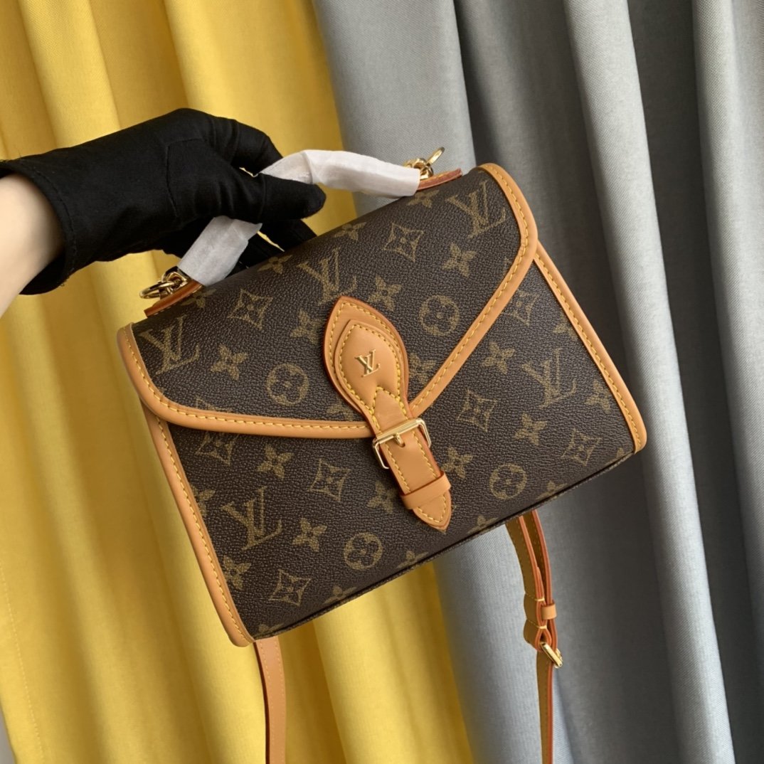 Elite Carryalls