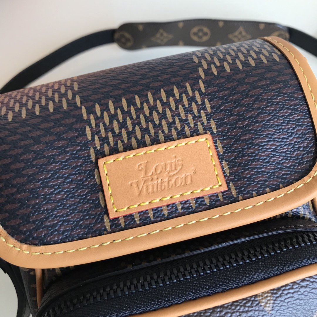 Elite Carryalls