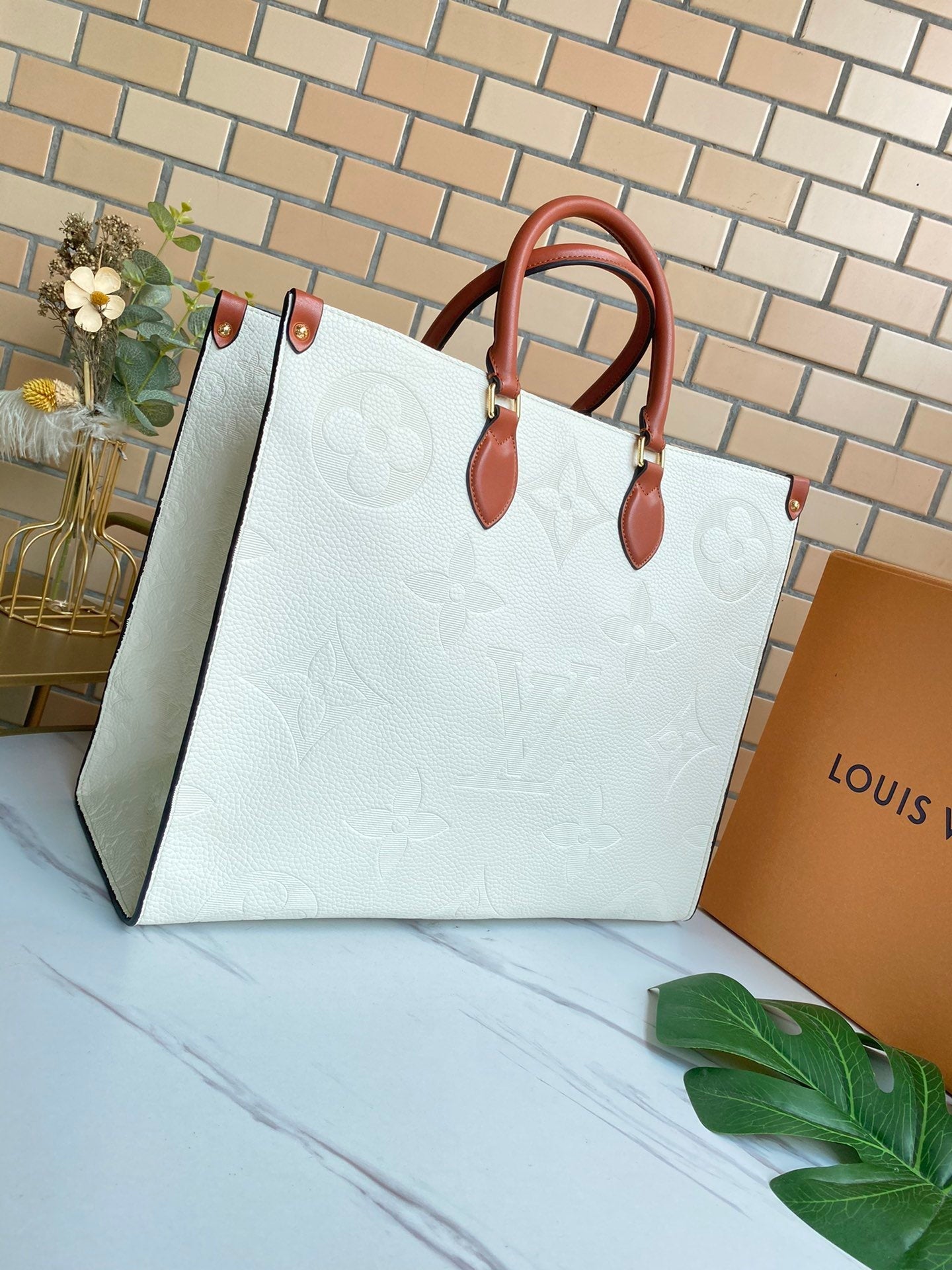 Elite Carryalls
