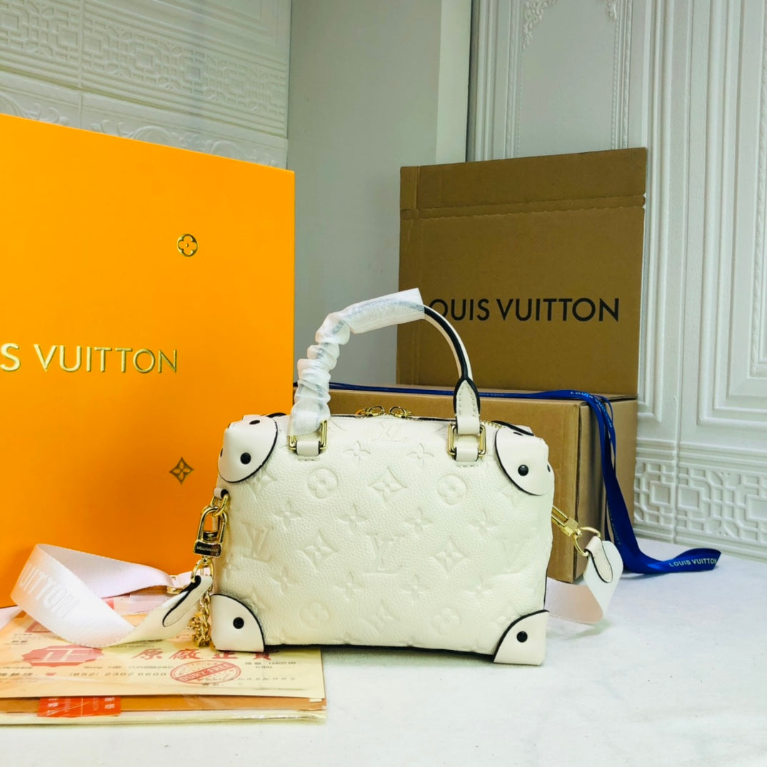 Elite Carryalls