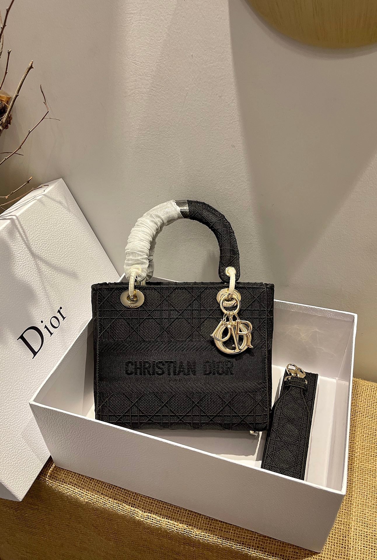Elite Carryalls