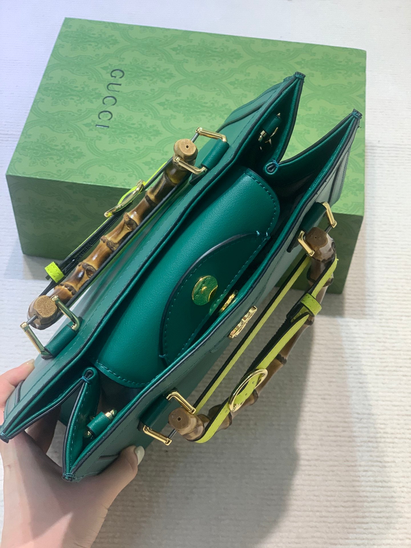 Elite Carryalls