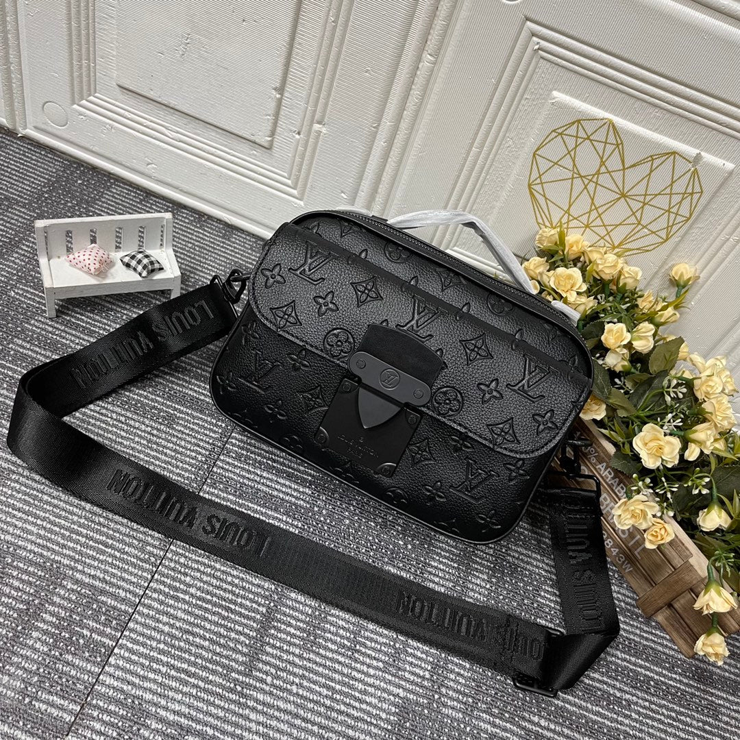 Elite Carryalls