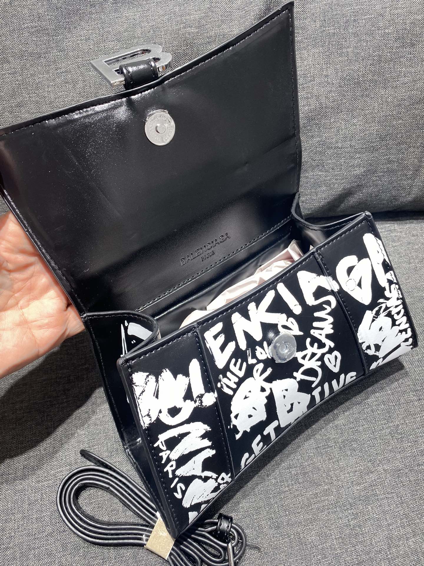 Elite Carryalls