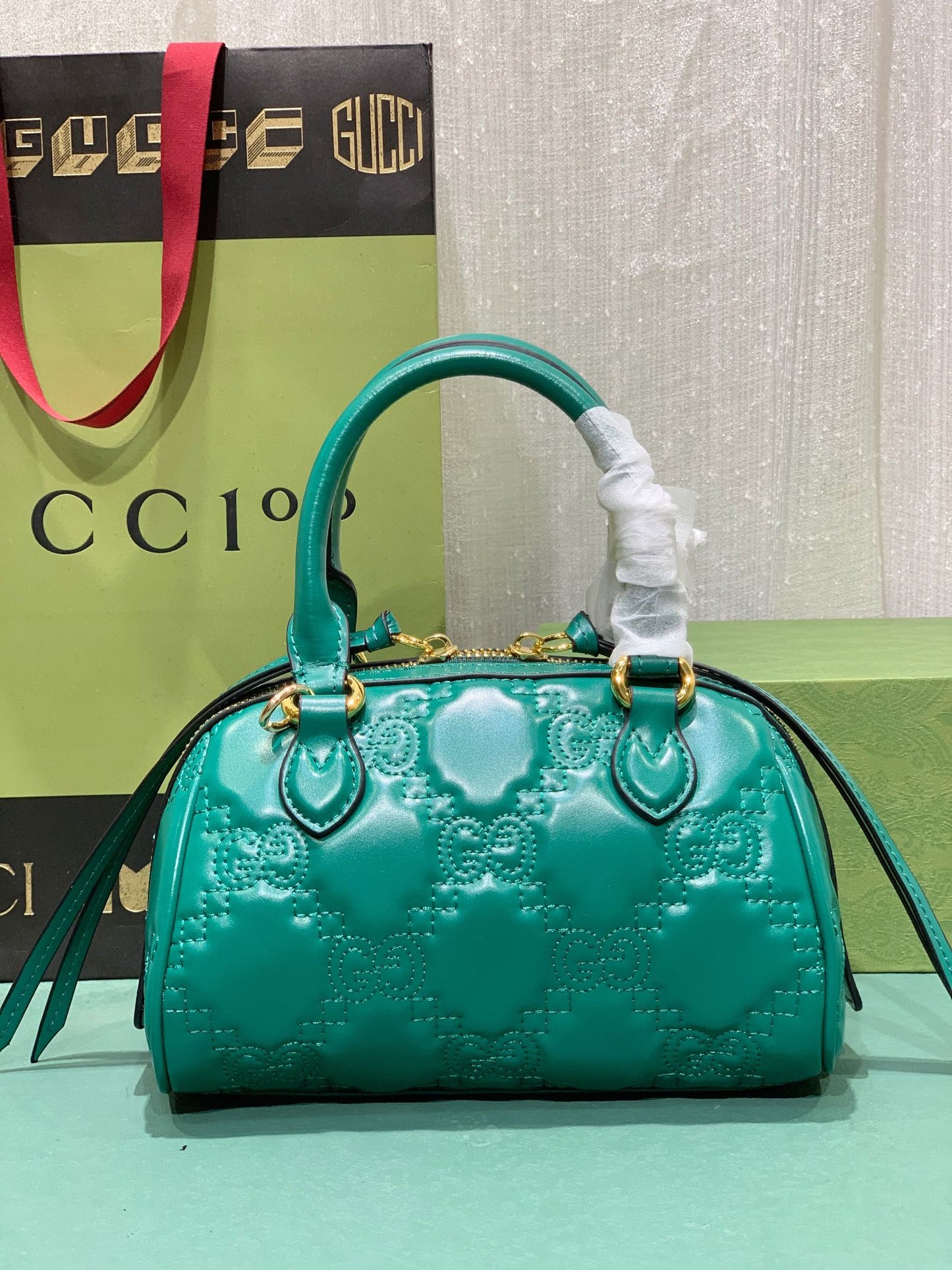Elite Carryalls