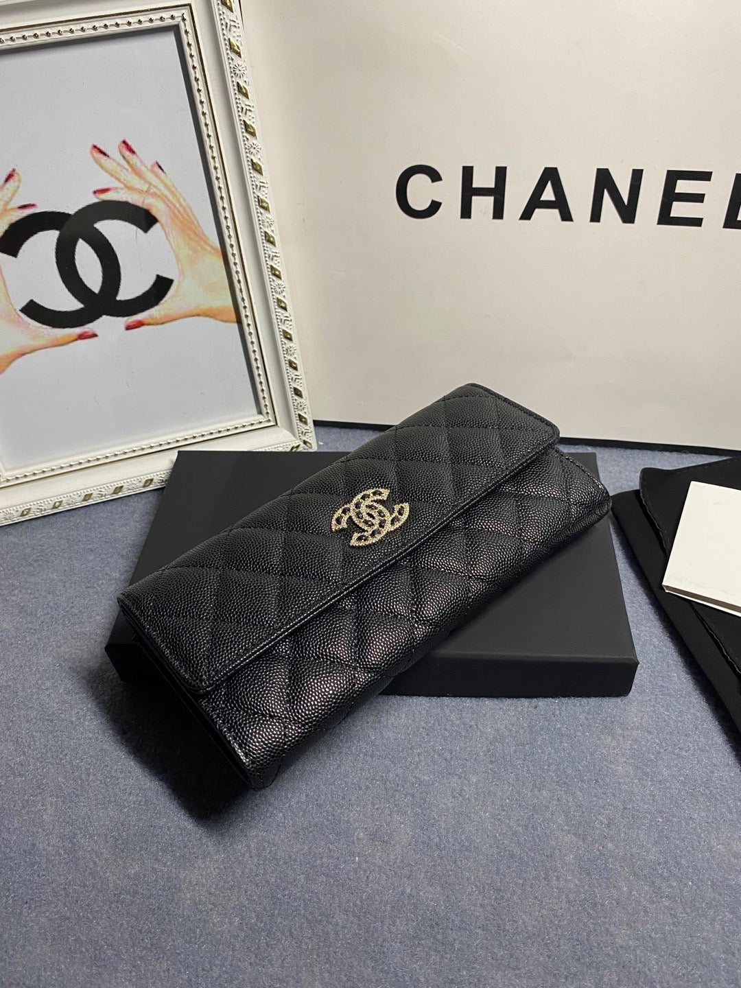Elite Carryalls