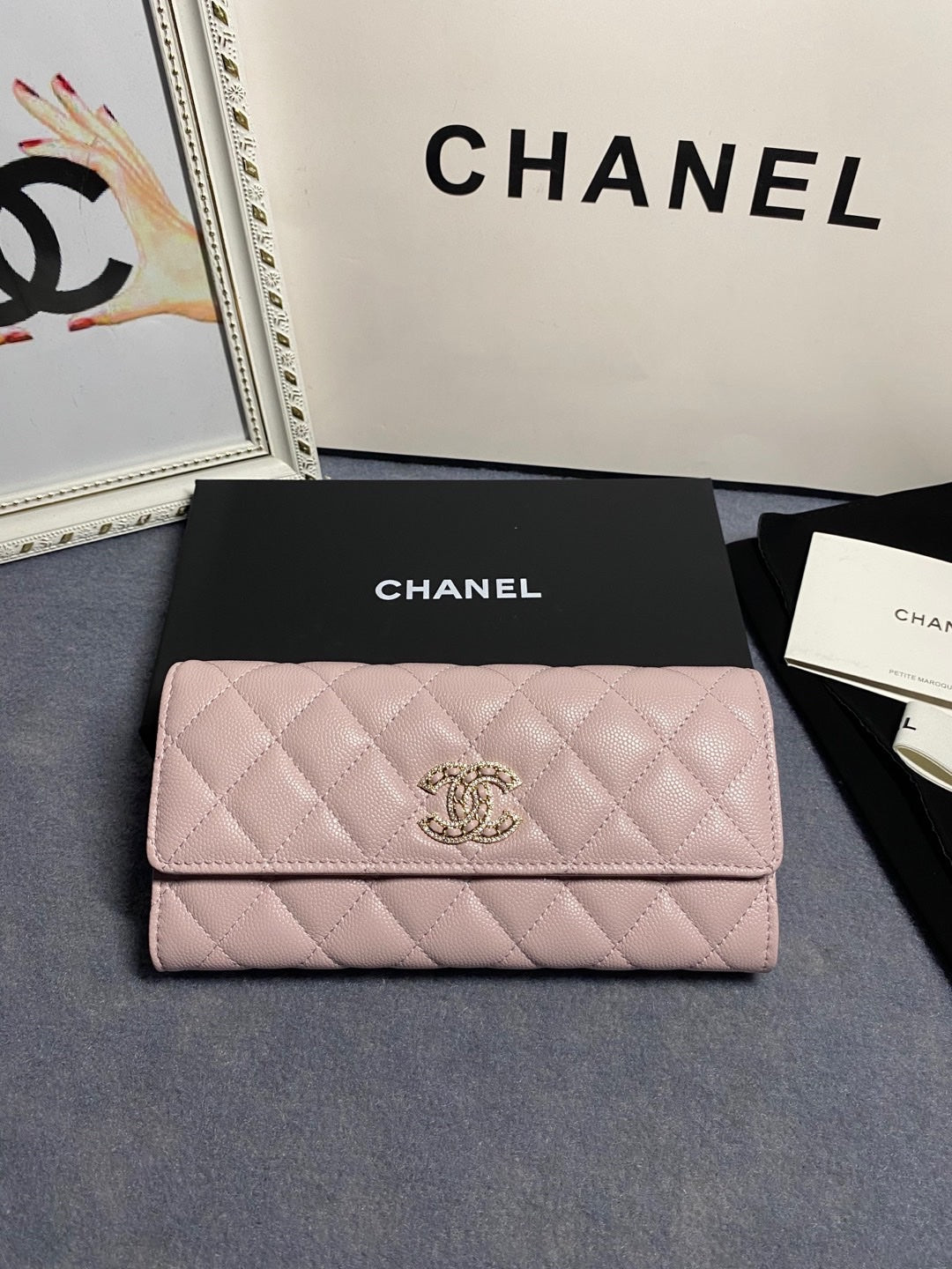 Elite Carryalls