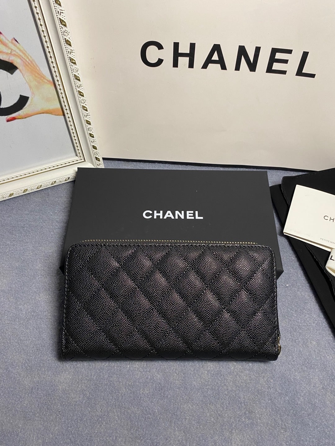 Elite Carryalls