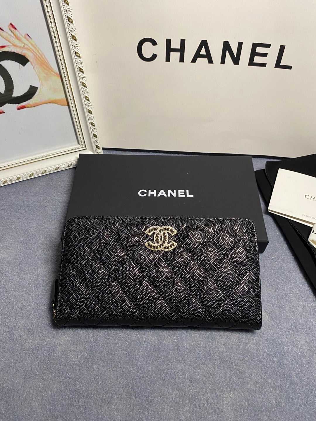 Elite Carryalls