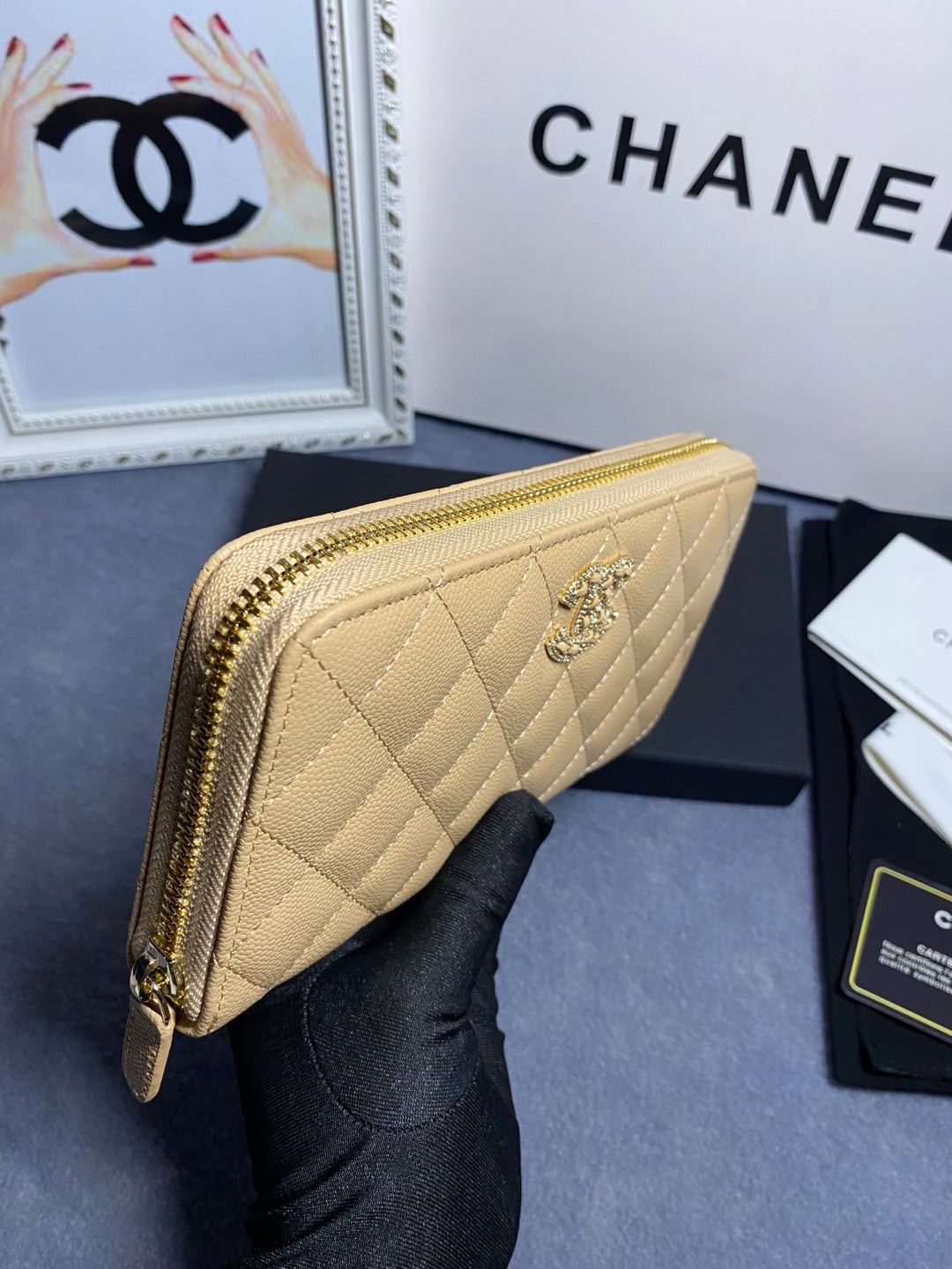 Elite Carryalls
