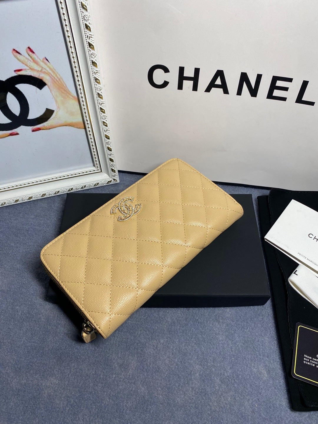 Elite Carryalls