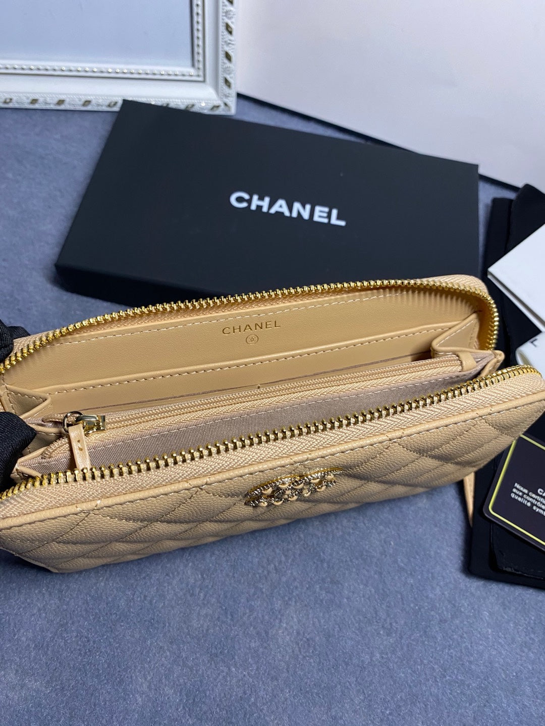Elite Carryalls