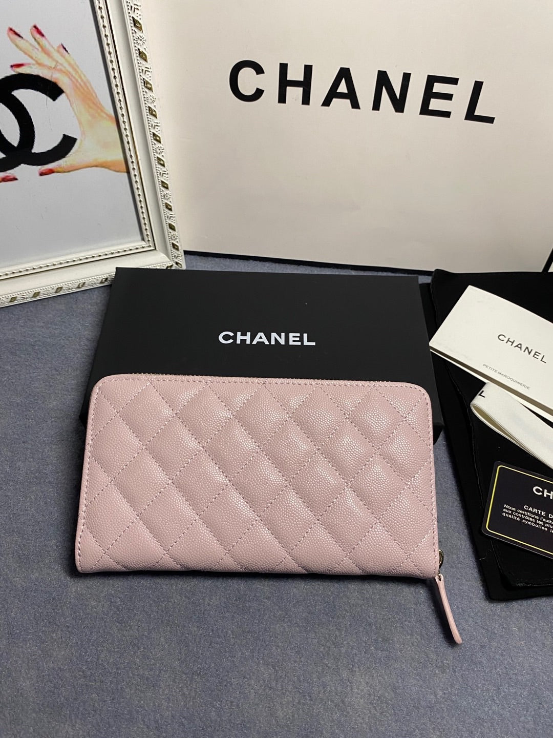 Elite Carryalls