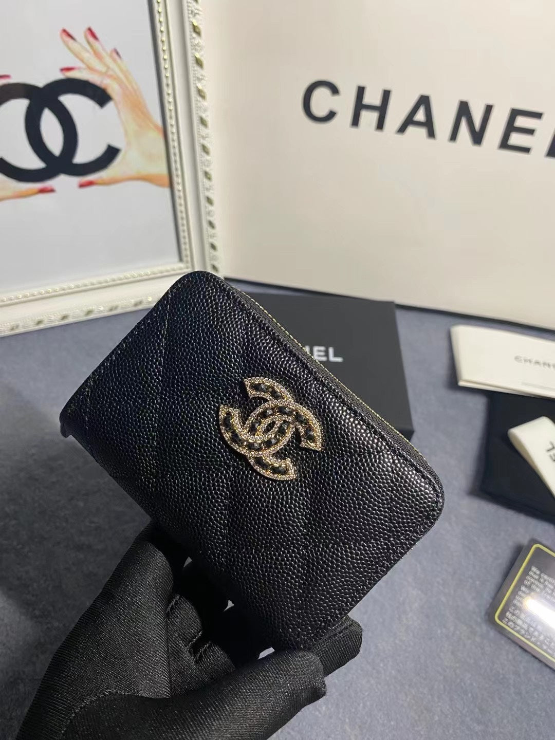 Elite Carryalls