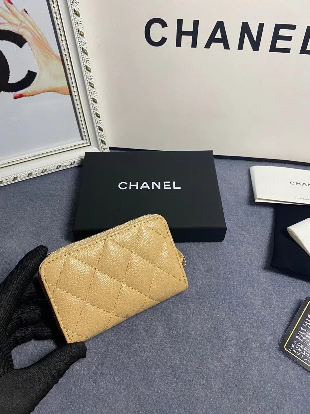 Elite Carryalls