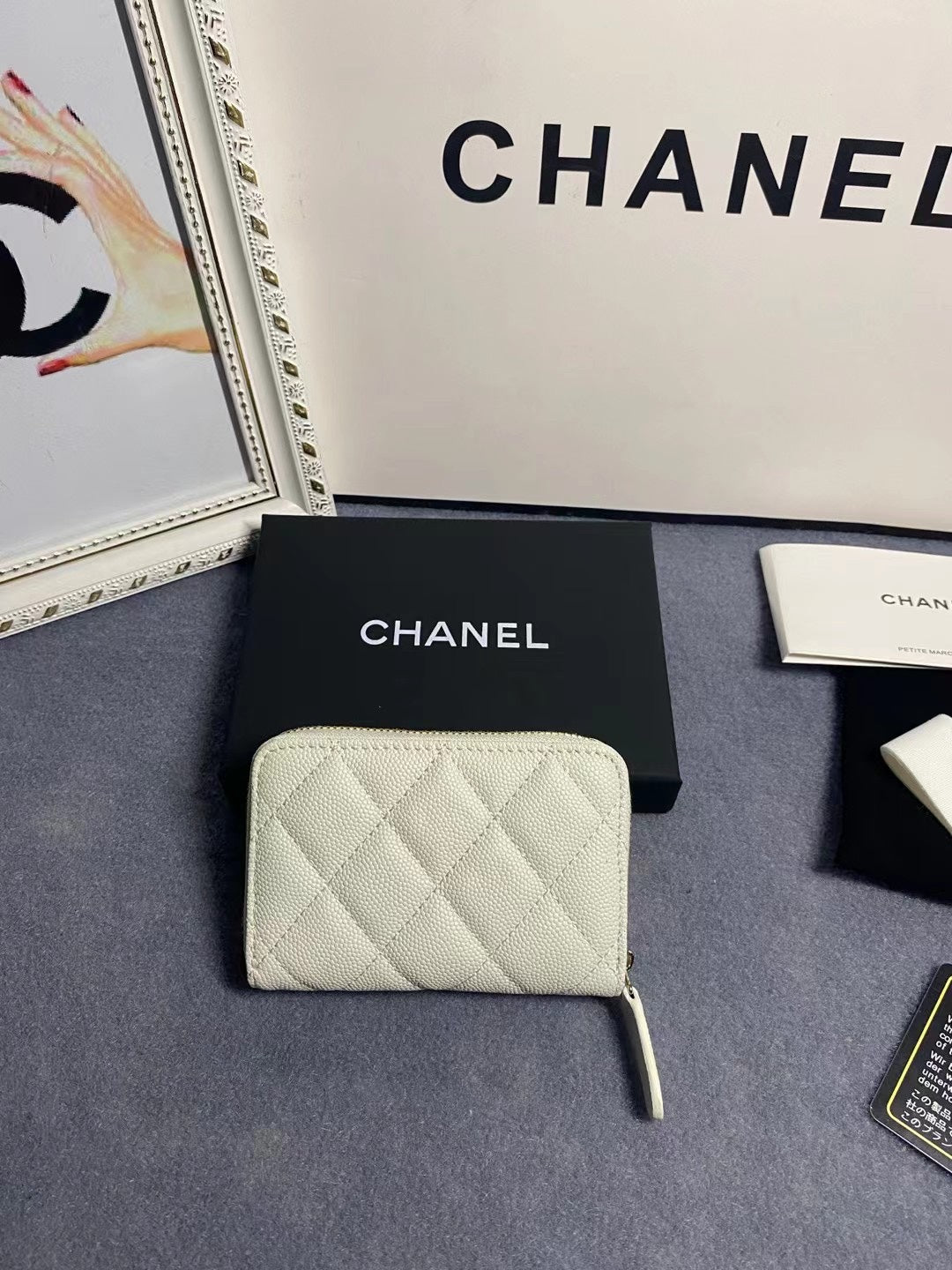 Elite Carryalls