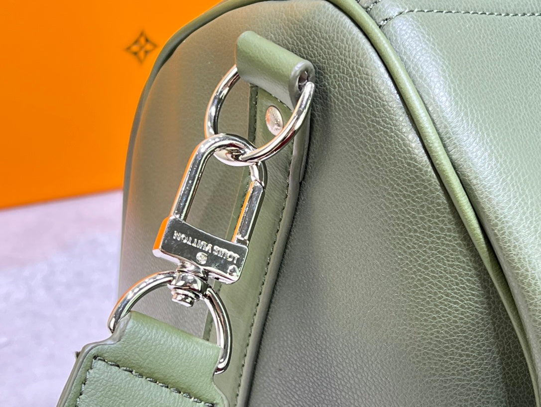 Elite Carryalls