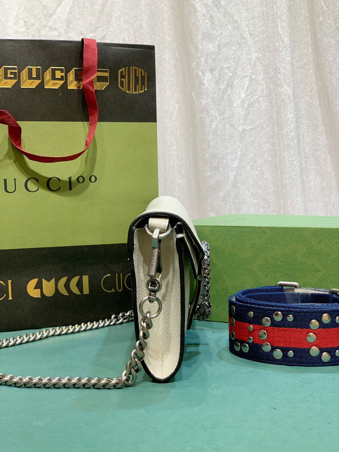 Elite Carryalls
