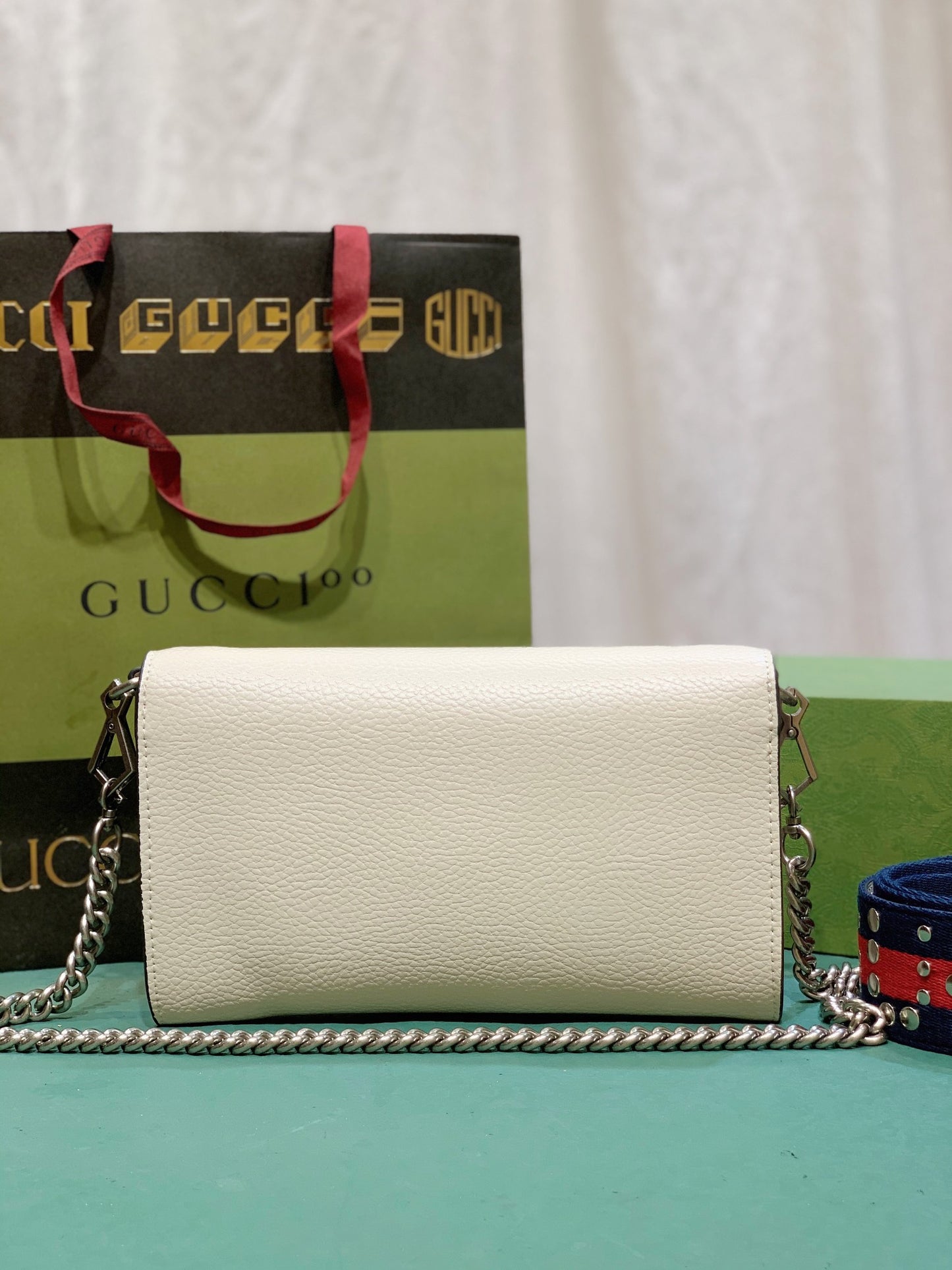 Elite Carryalls