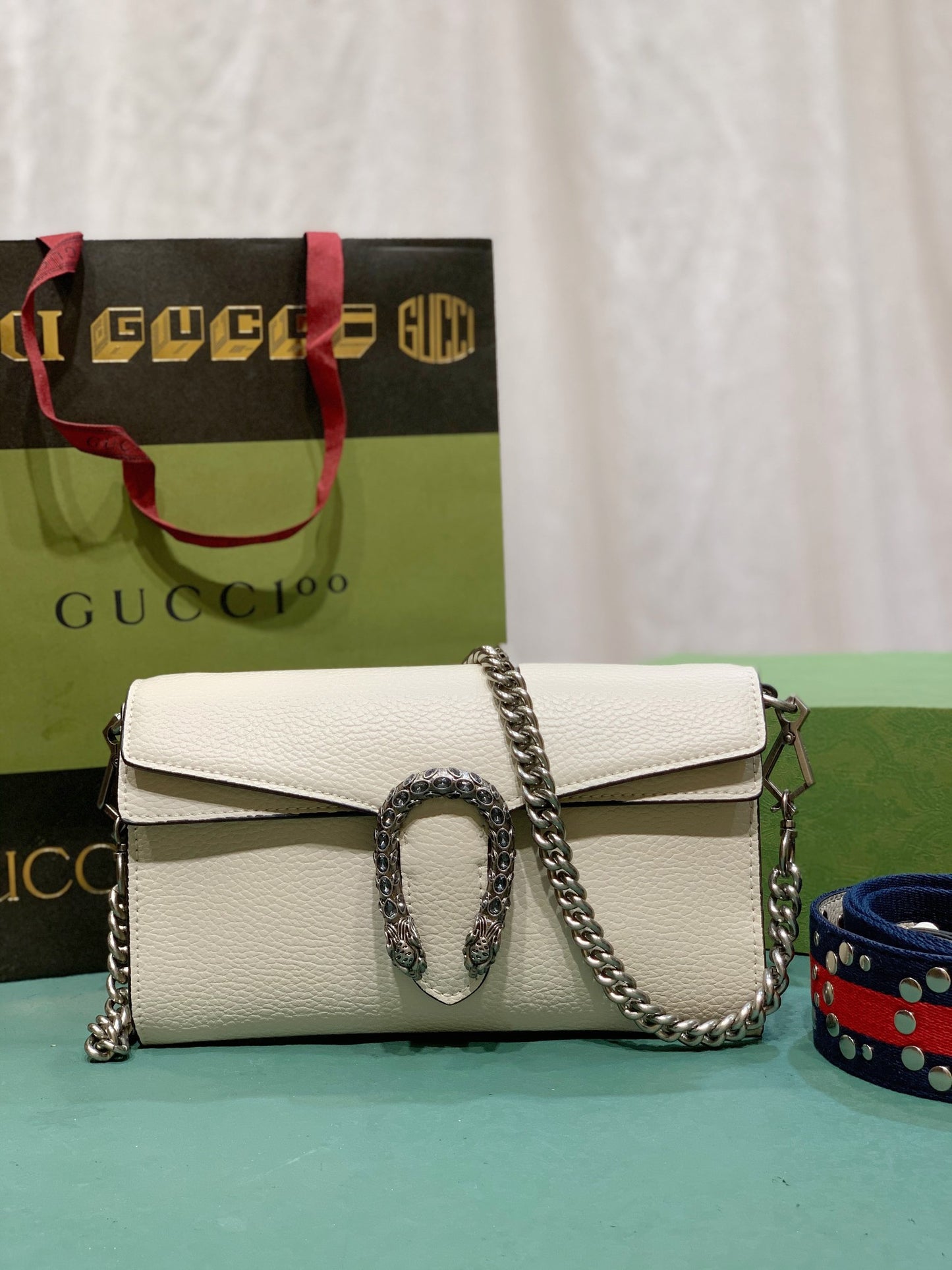 Elite Carryalls