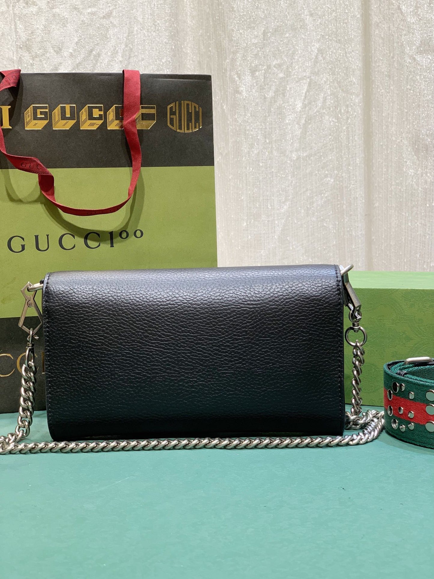 Elite Carryalls