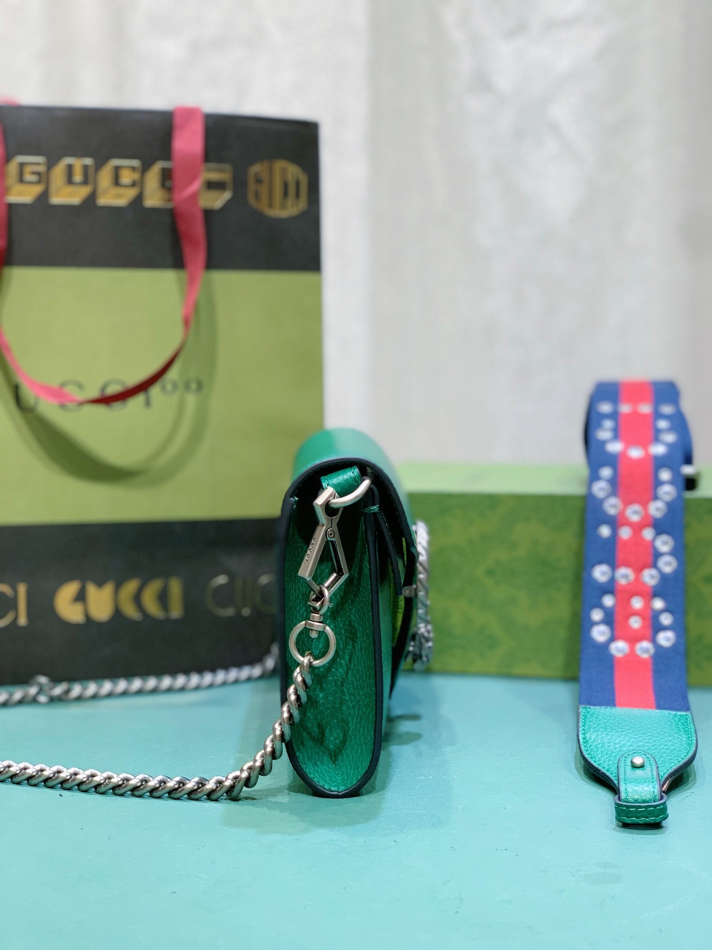 Elite Carryalls