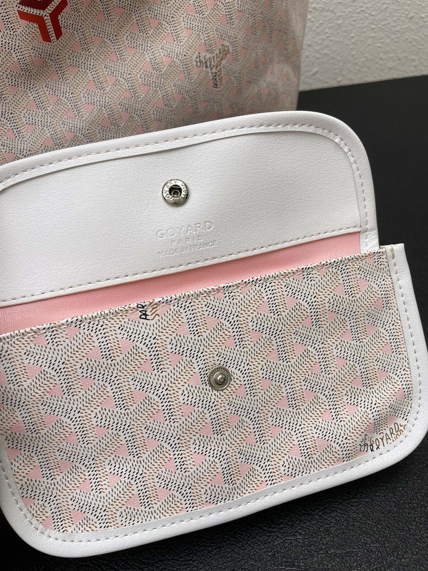 Elite Carryalls