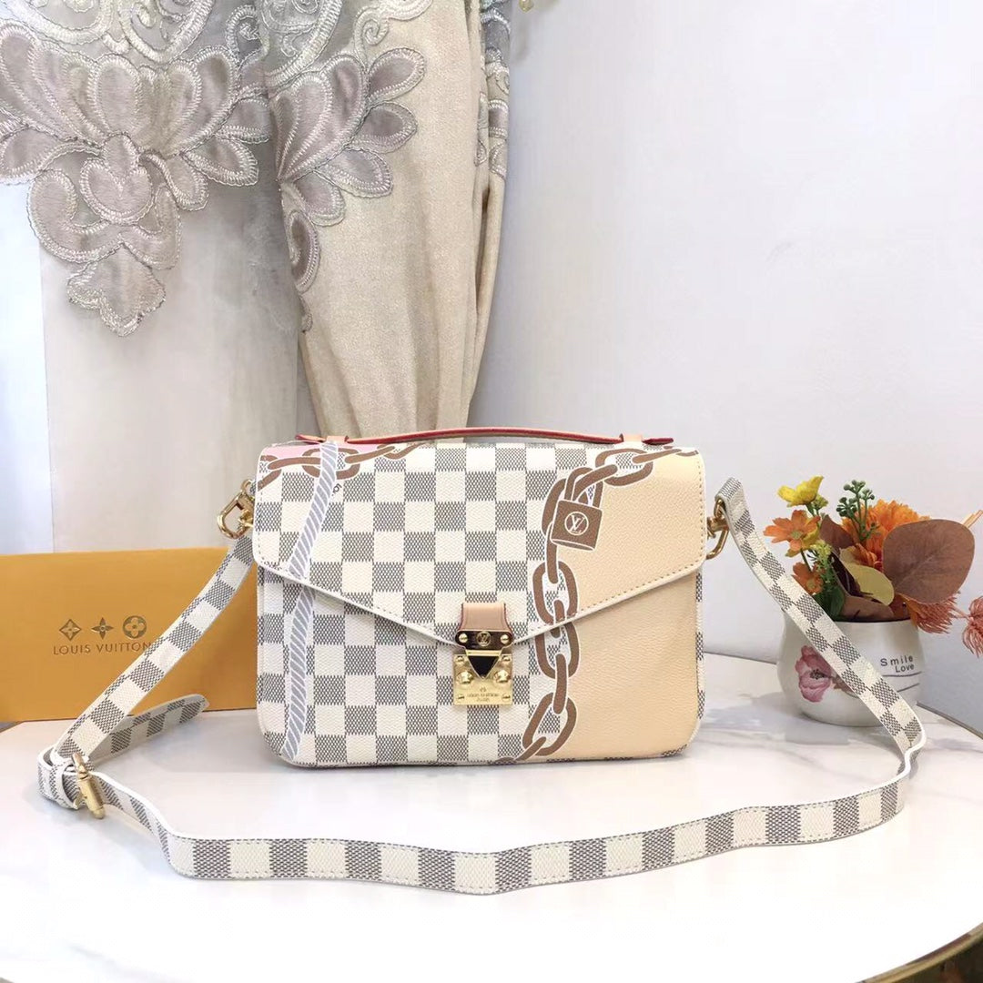 Elite Carryalls