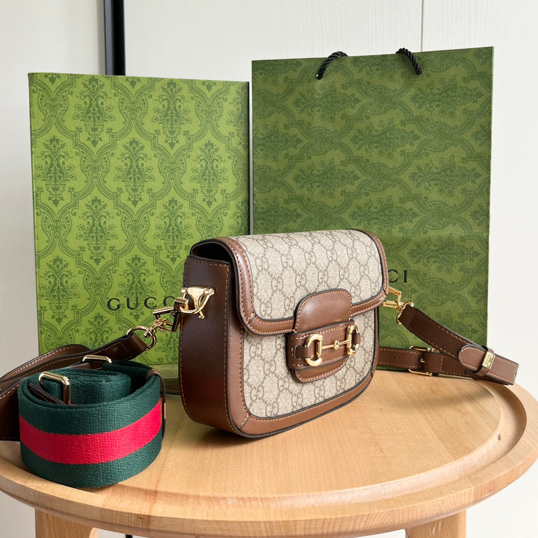 Elite Carryalls