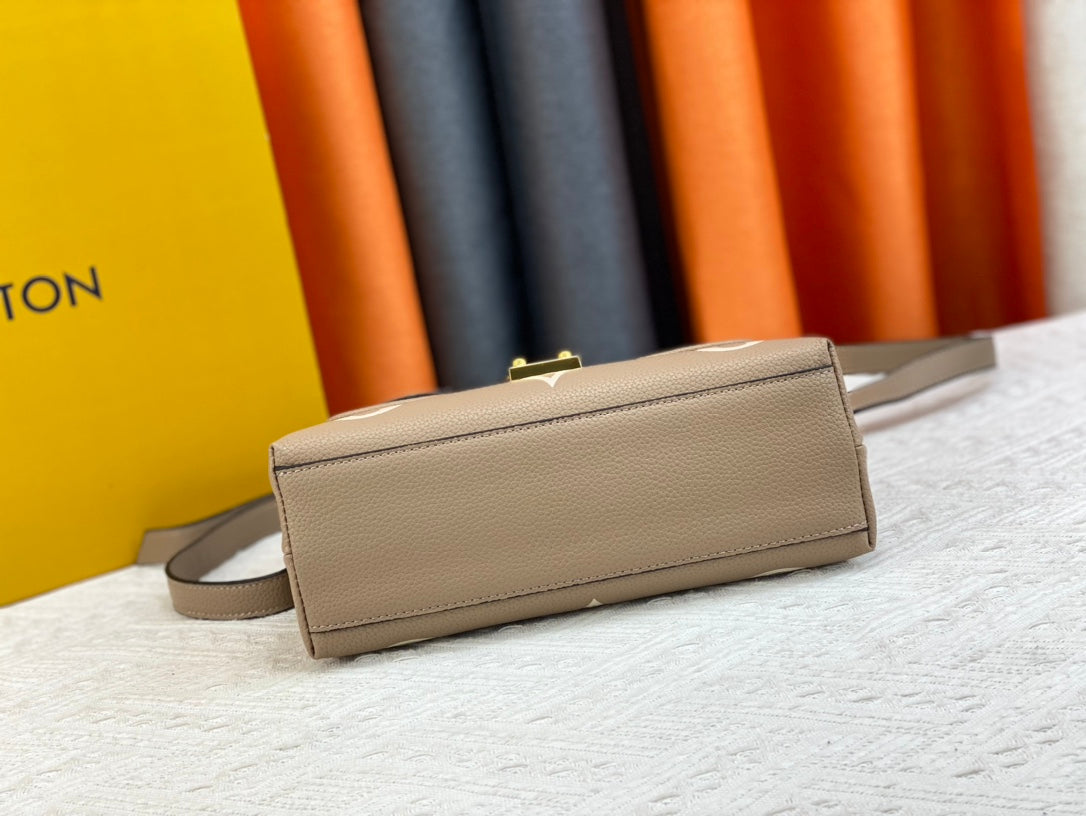 Elite Carryalls