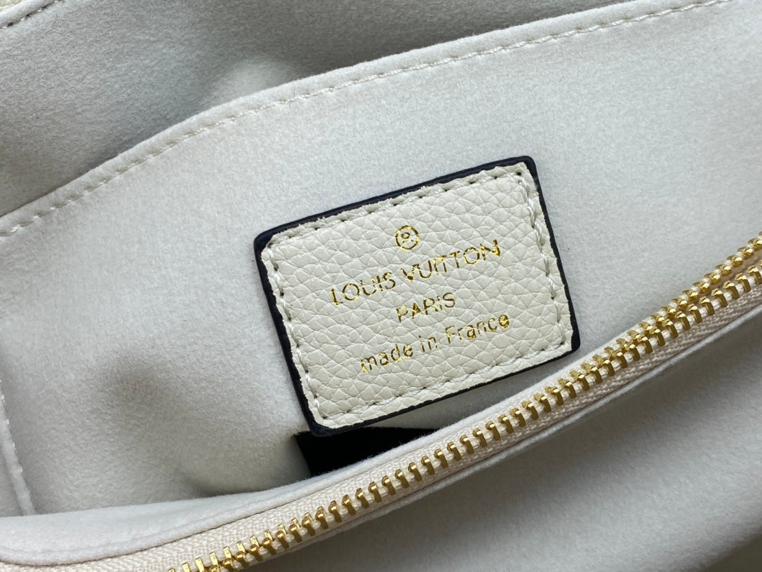 Elite Carryalls